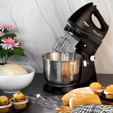 HAND MIXER